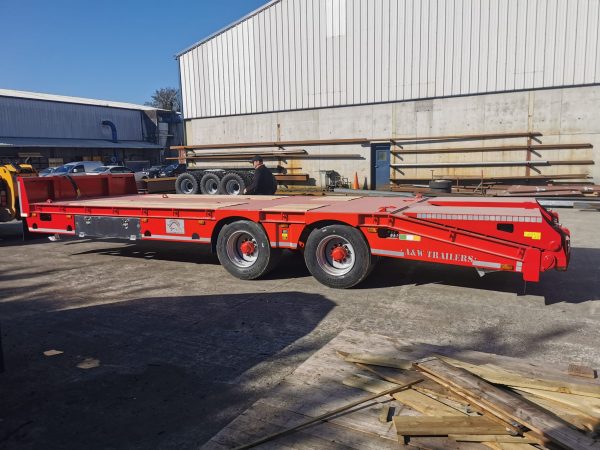 red a&w low loader