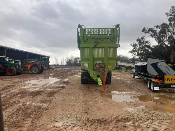 grain and silage trailer